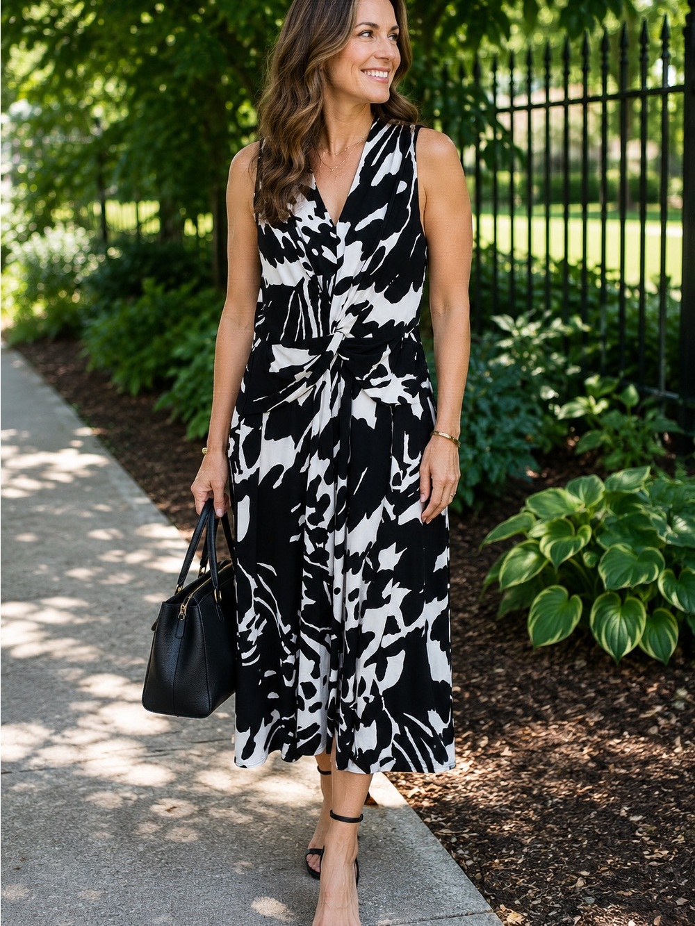 White House Black Market Black & White Abstract Print Sleeveless Maxi Dress